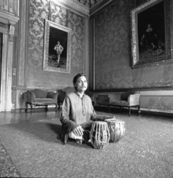 Sankha Chatterjee ai tabla - Foto di Maurizio Frullani