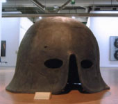 Mimmo Paladino, Elmo, bronzo, 140 (h) x 190 x 190 cm, 2005