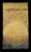 Olga de Amaral, "Rios" (2002), cm. 160x92. Cotone, gesso, pittura acrilica e lamina d'oro. Collezione Olga de Amaral, Bogotá