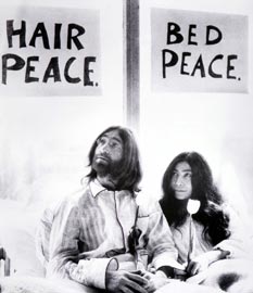 Yoko Ono, John Lennon, Bed-In for Peace, Performance, Amsterdam, 1969 Courtesy Fondazione Bonotto 