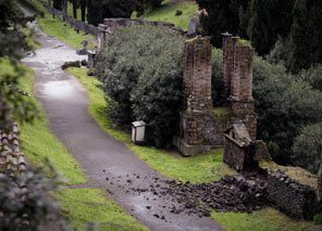 Pompei, muro crollato nella necropoli di Porta Nocera
