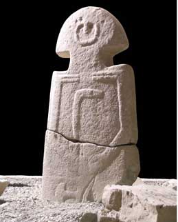 Minucciano III, statua stele