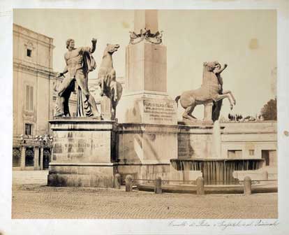 Fotografo non identificato, I Dioscuri della fontana di Monte Cavallo al Quirinale, 1855 – 1860, carta salata albuminata, Fondo Negro, AF 15240